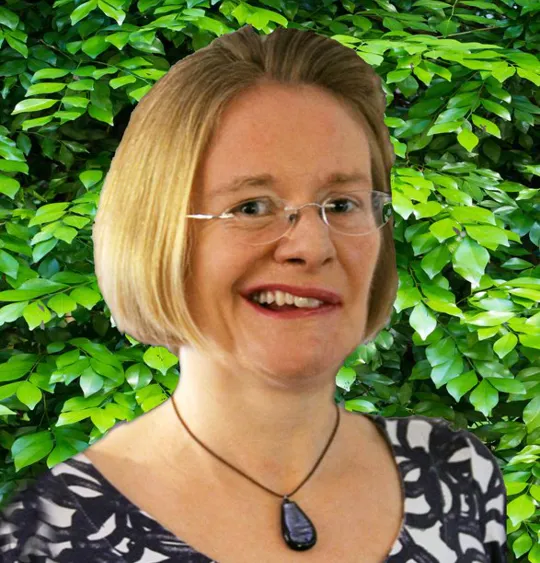 Portrait of Wolsey Hall Oxford Tutor, Liz Matthews